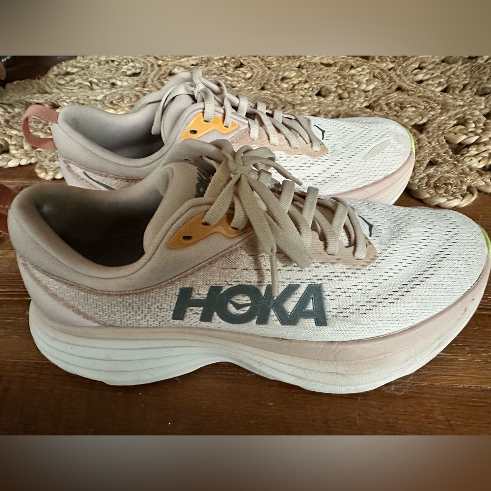 Women’s Hoka Bondi running sneakers. Size 7.5